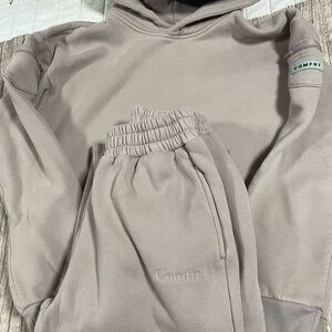 Comfrt Travel Hoodie and Sweatpants Set - Bark